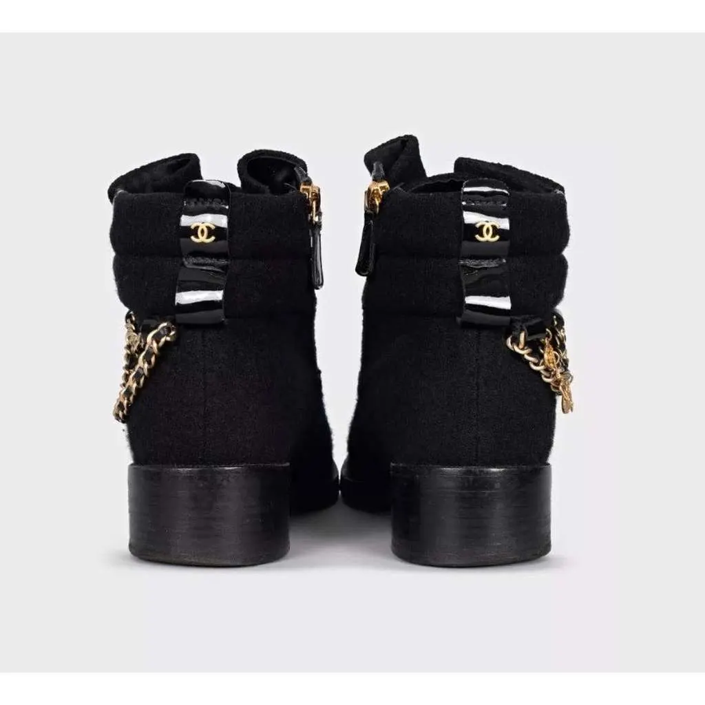 Chanel Paris Salzburg Chain Boots Black Leather Very good - Inside View