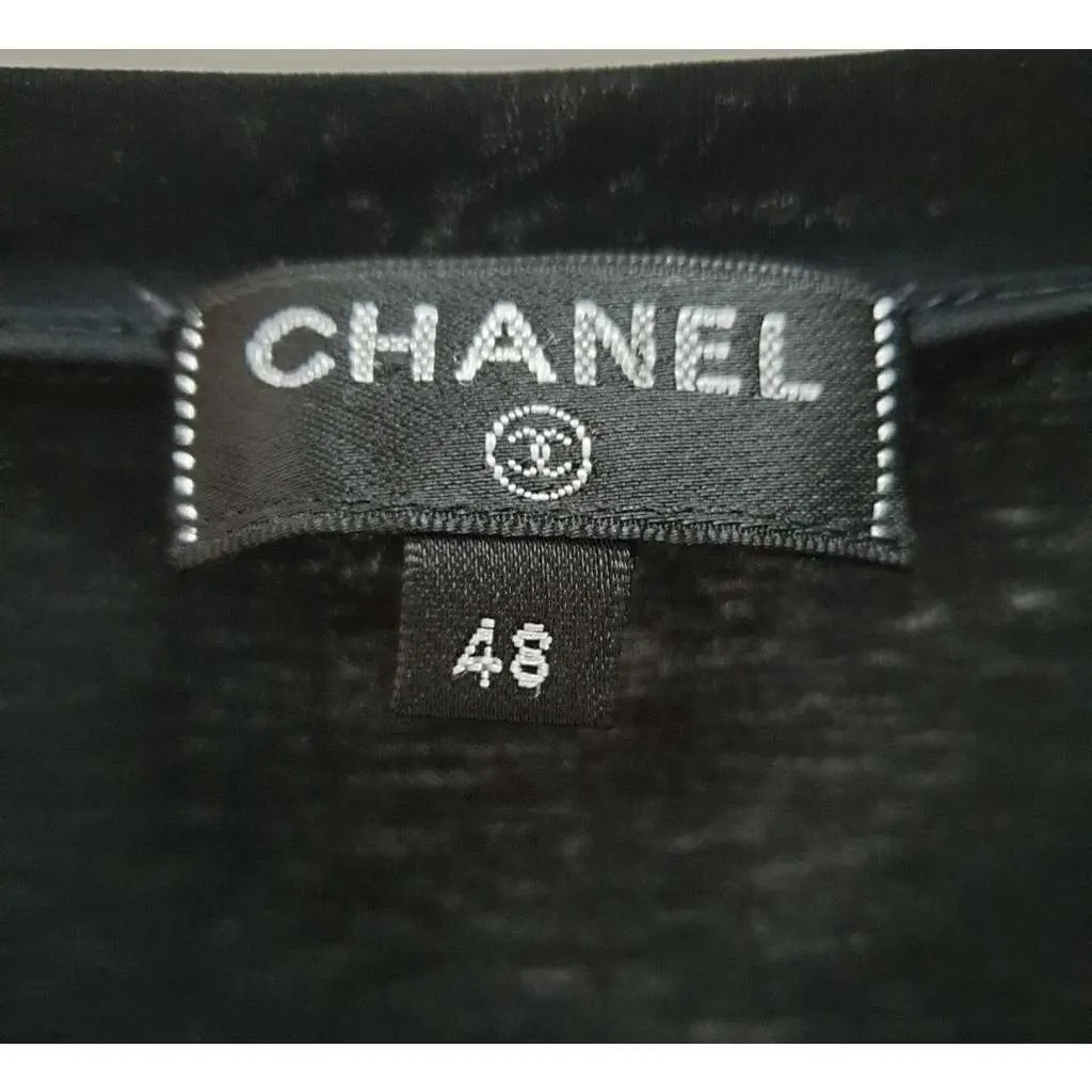 Chanel Coco Gabrielle T Shirt Black Cotton Very good - Model View