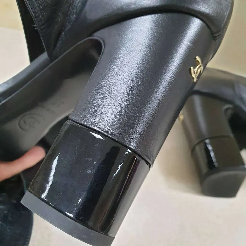 Chanel Lace Up Heeled Sandals Black Leather Very good - Back View