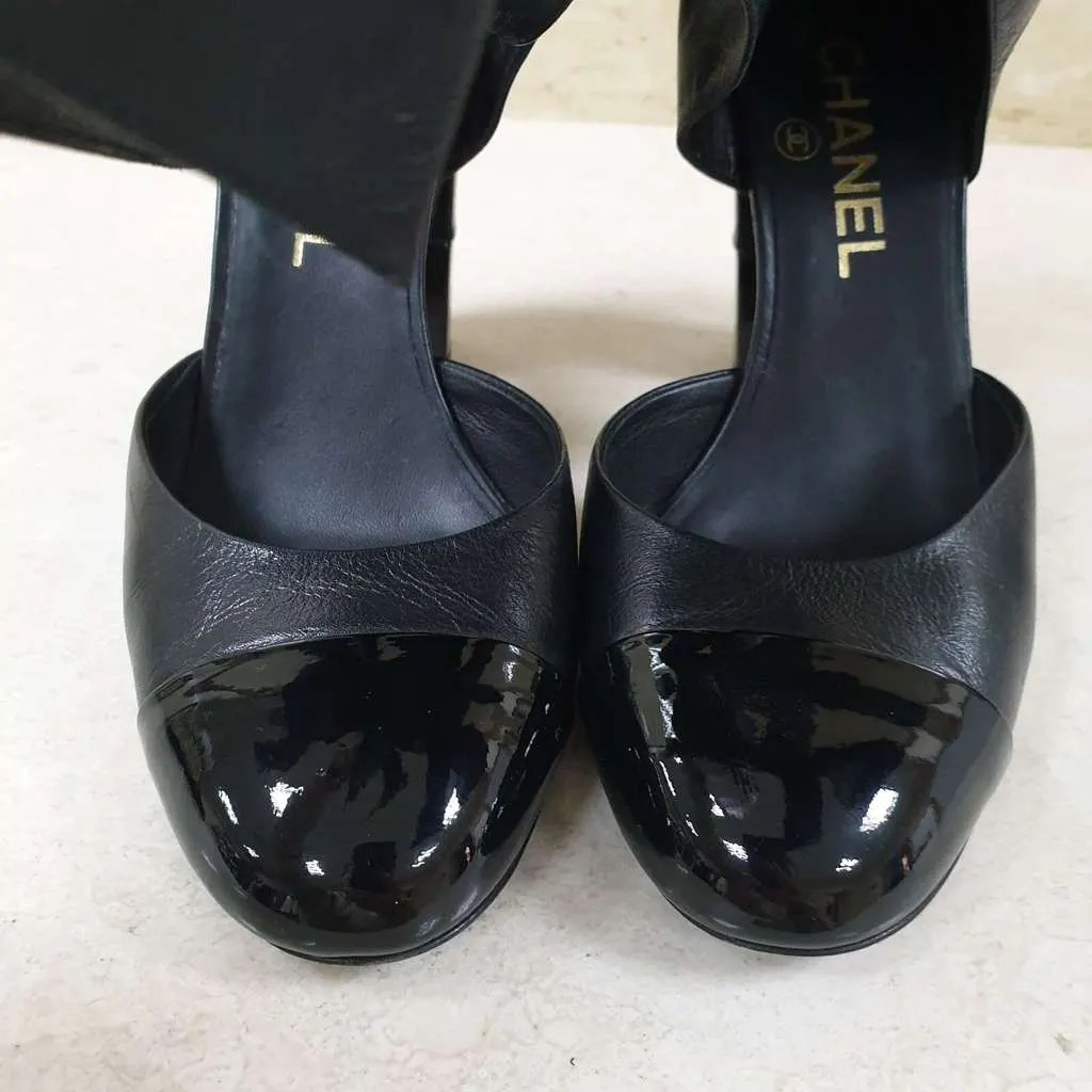 Chanel Lace Up Heeled Sandals Black Leather Very good - Box View