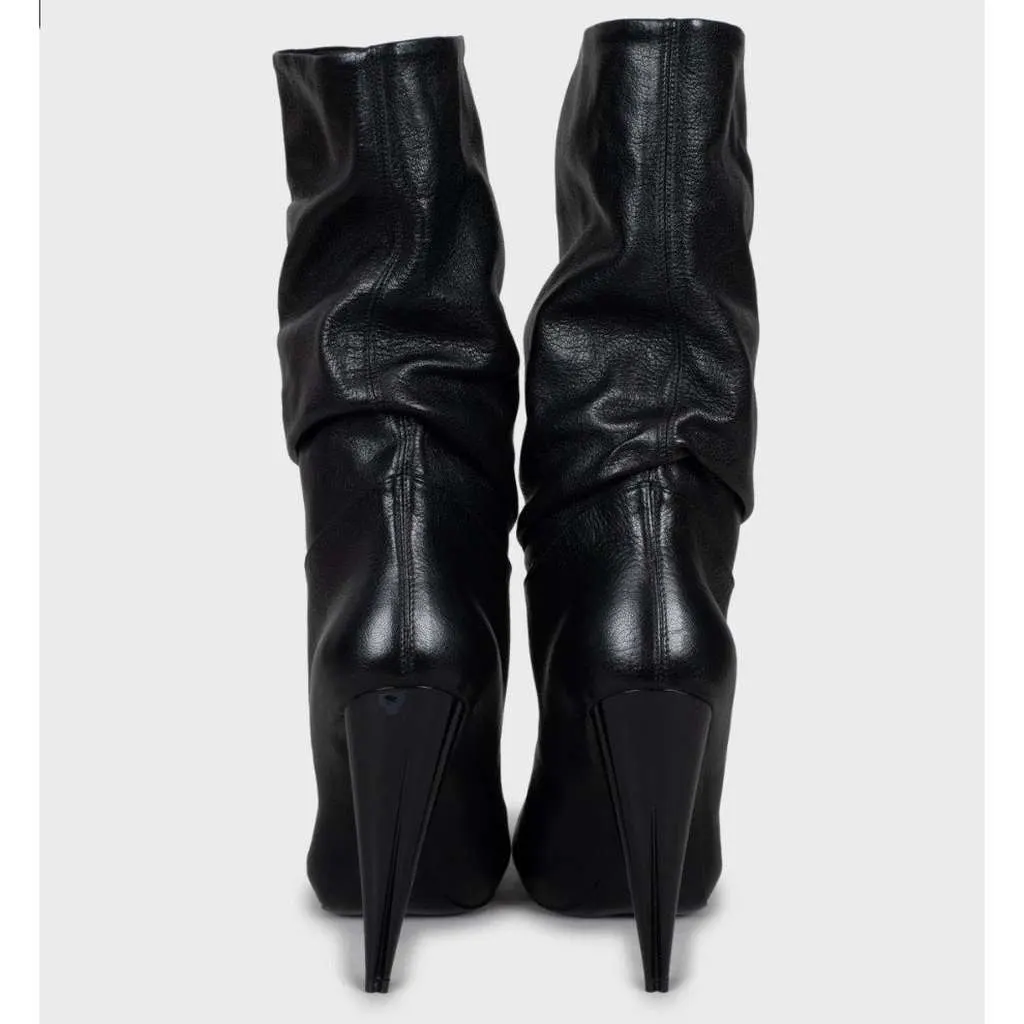 Alexander McQueen Open Toe Boots Black Leather Very good - Model View