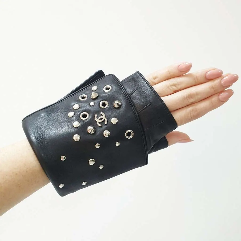 Chanel Motorcycle Glove Single Right Hand Black Leather Very good - Back View