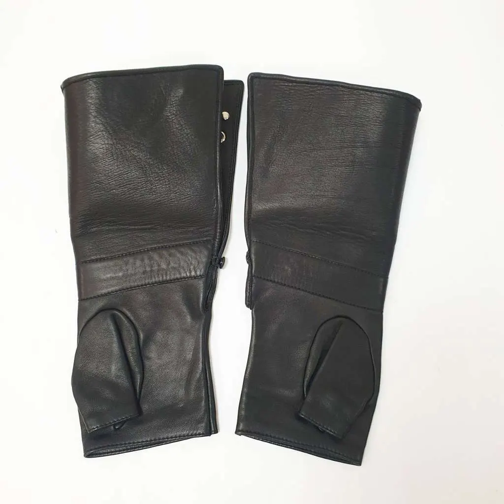 Chanel Motorcycle Glove Single Right Hand Black Leather Very good - Box View