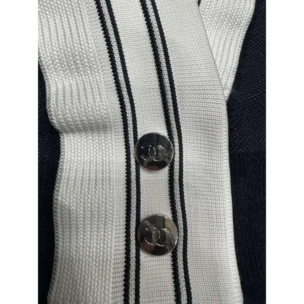 Chanel Bra Top Cardigan Set Black Wool Very good - Inside View