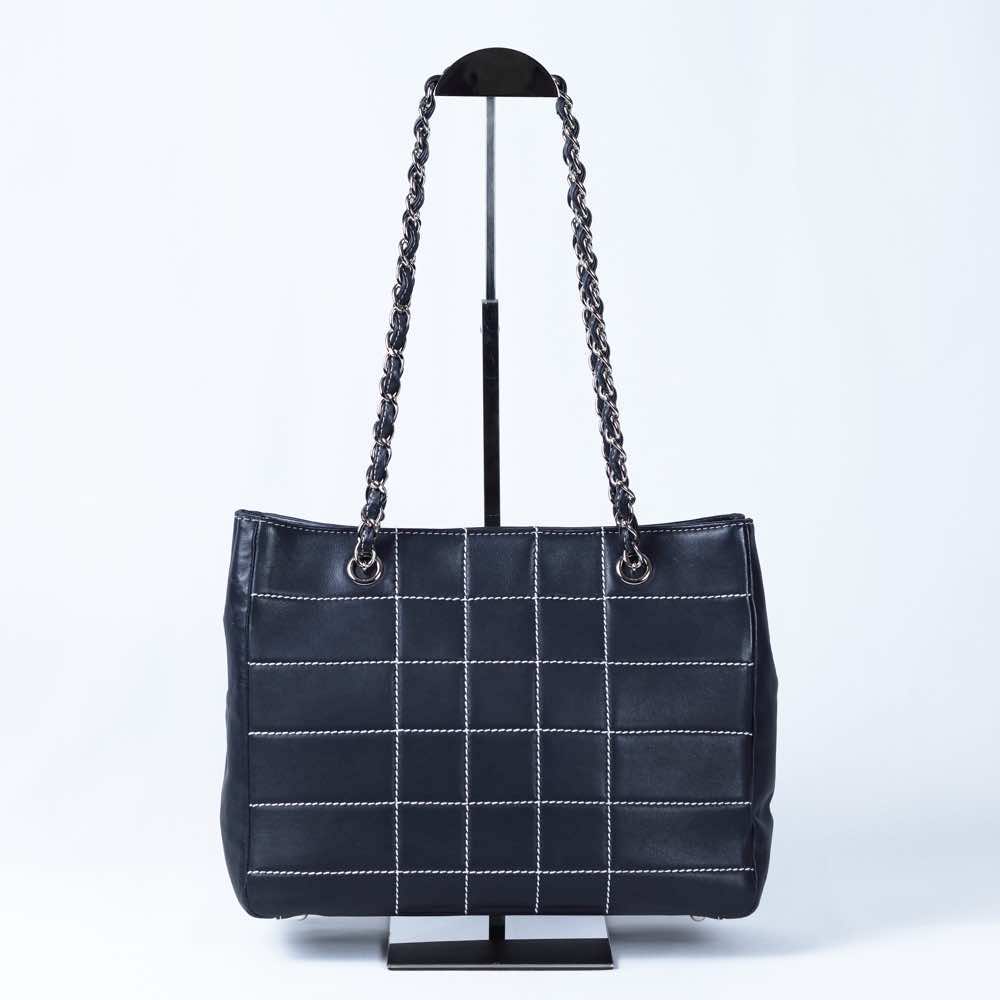 Chanel Chocobar Wildstitch - Detail 1