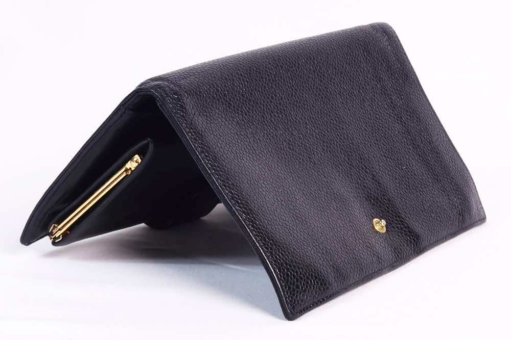 Chanel Caviar Wallet - Side view