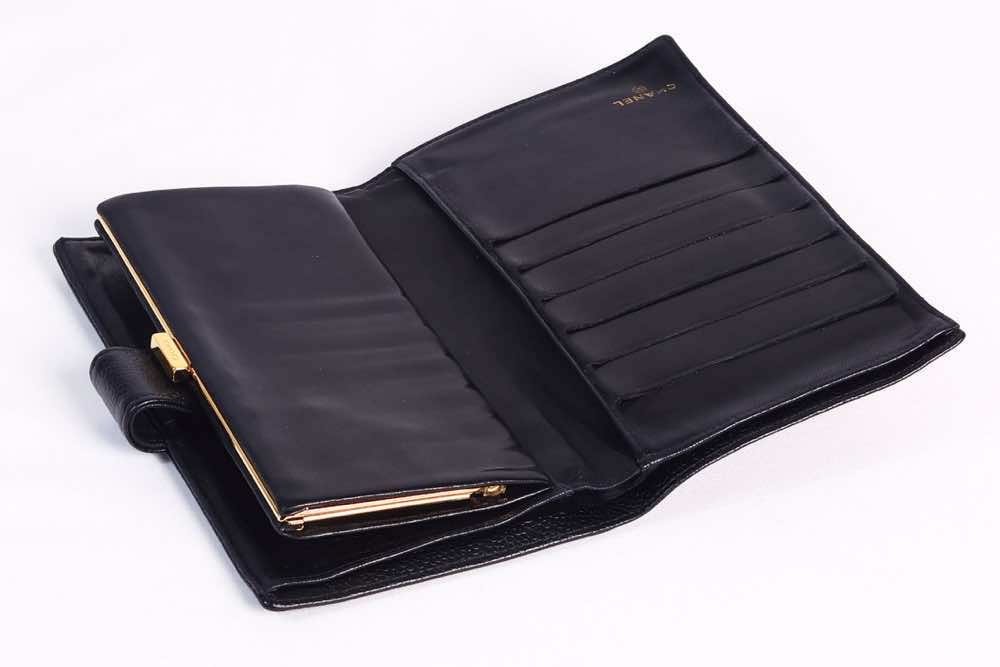 Chanel Caviar Wallet - Image 10