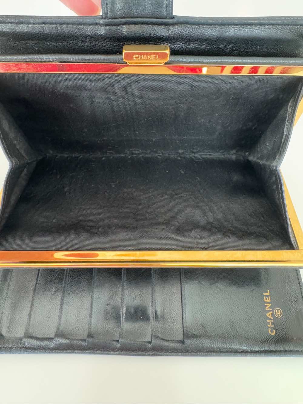 Chanel Caviar Wallet - Image 20