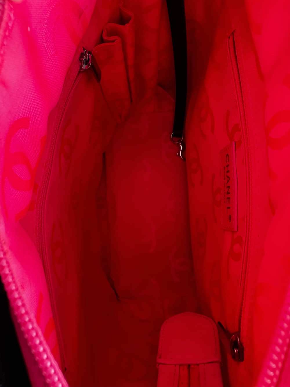 Chanel Cambon Medium - Image 15
