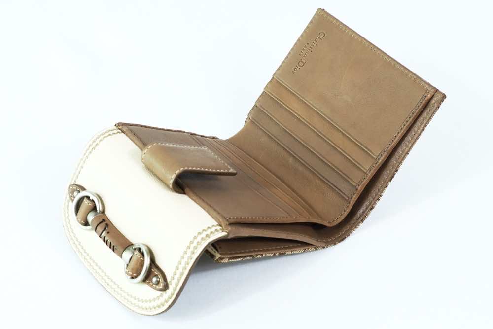 Dior Bifold Wallet - Image 17
