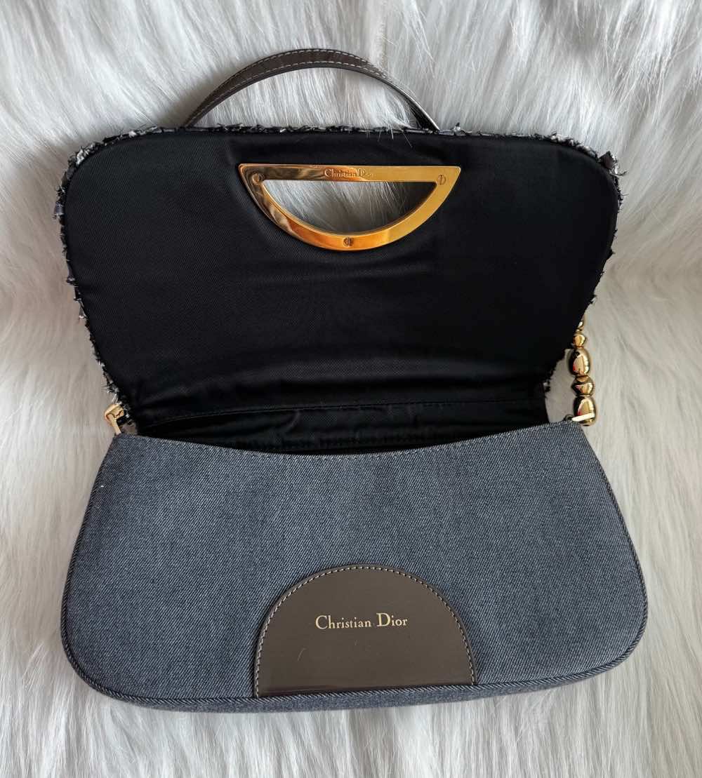 Dior Malice Pearl - Side view