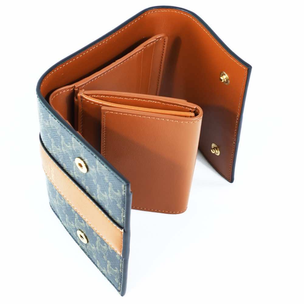 Celine Triomphe Wallet - Detail 1