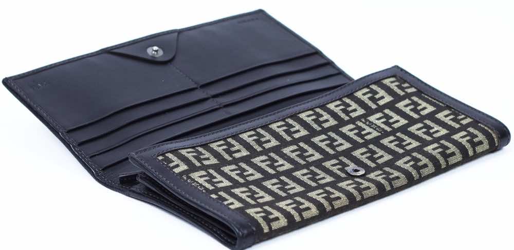 Fendi Zucca Bifold - Detail 2