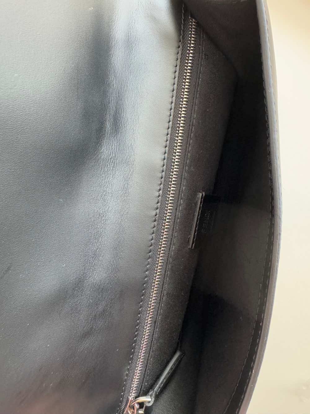 Fendi Flat Baguette - Image 20