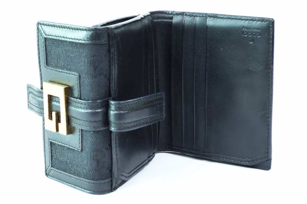 Gucci GG Wallet - Back view