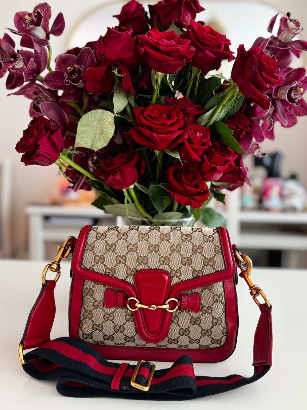 Gucci Monogram Crossbody - Detail 2