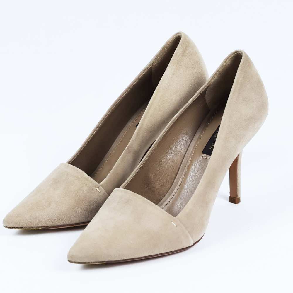 Louis Vuitton Velvet Heels - Detail 2