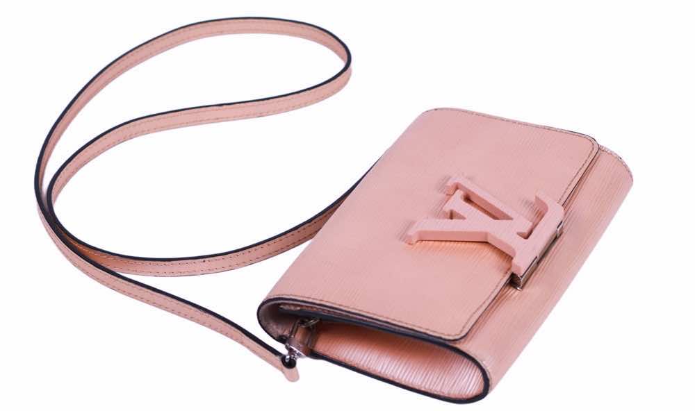 Louis Vuitton Pochette Louise - Image 12