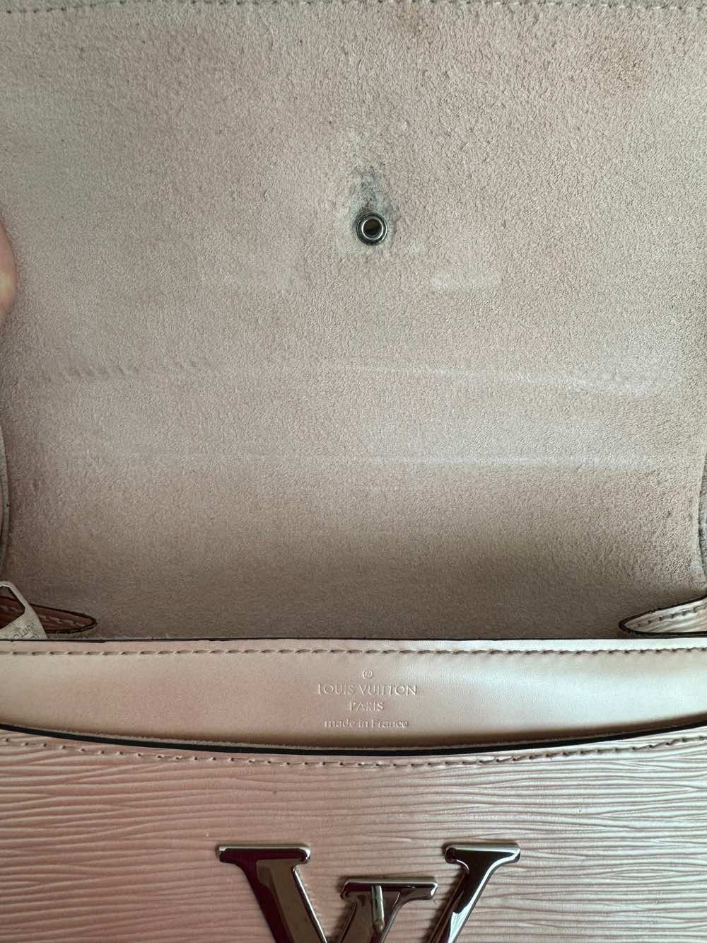 Louis Vuitton Pochette Louise - Image 14