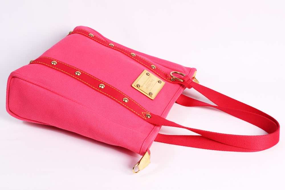 Louis Vuitton Antigua Cabas - Side view