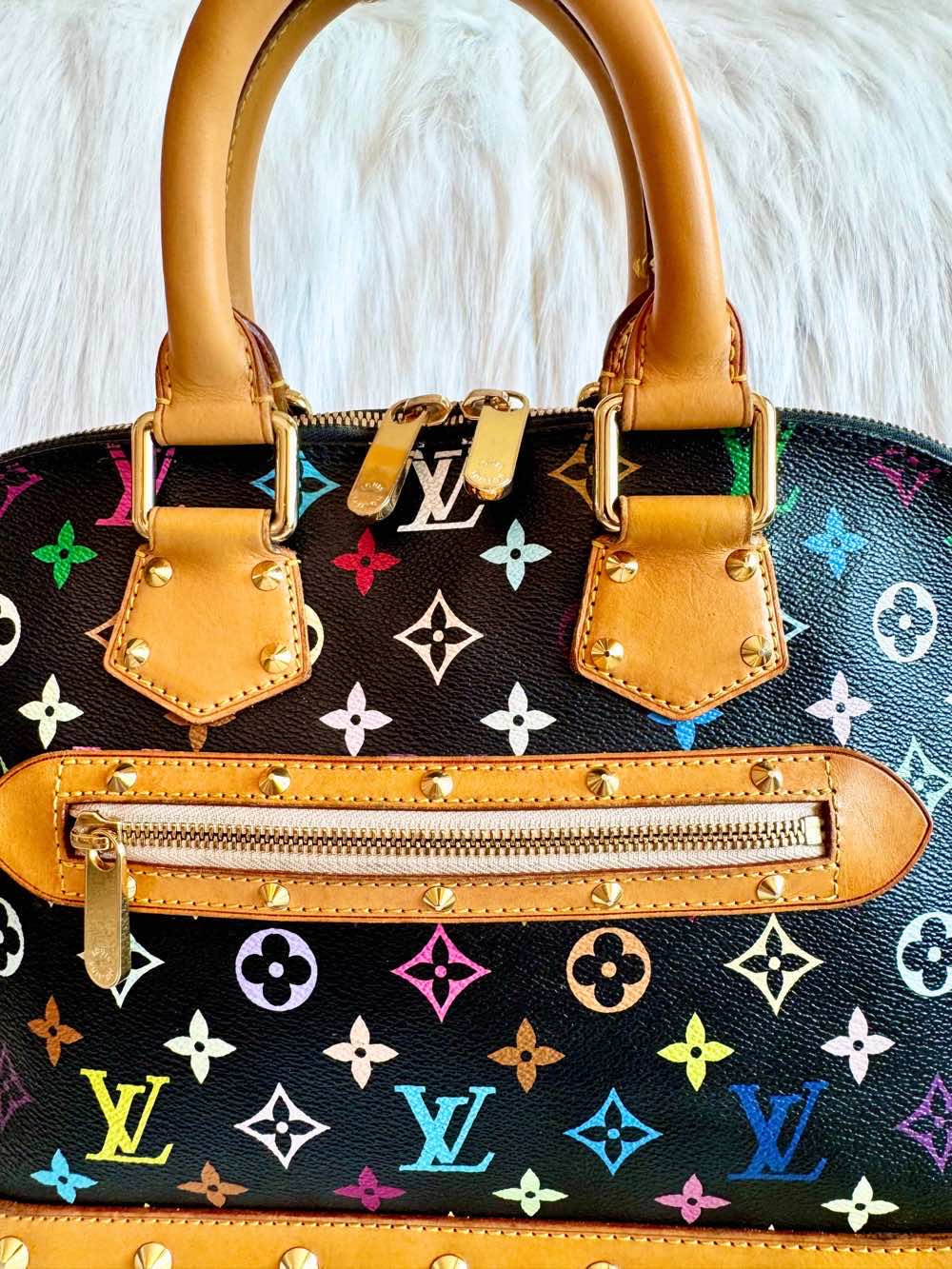 Louis Vuitton Alma Multicolor - Side view