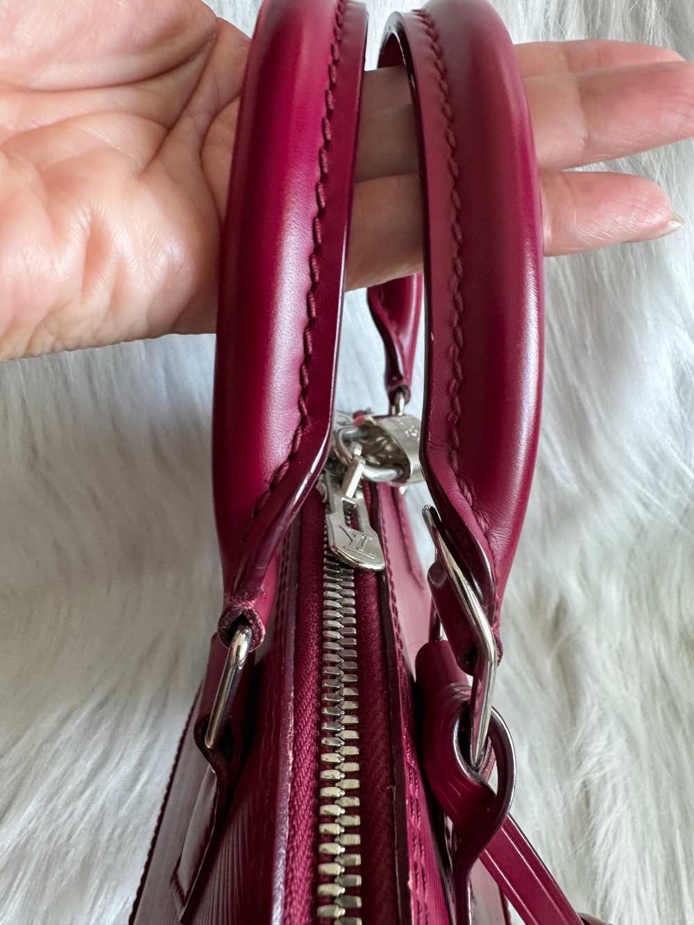 Louis Vuitton Alma BB - Image 17