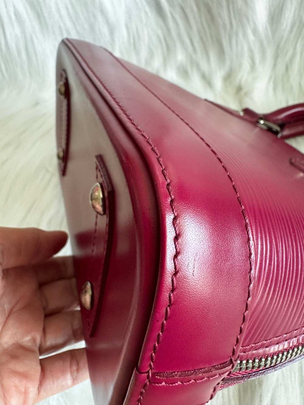 Louis Vuitton Alma BB - Image 22