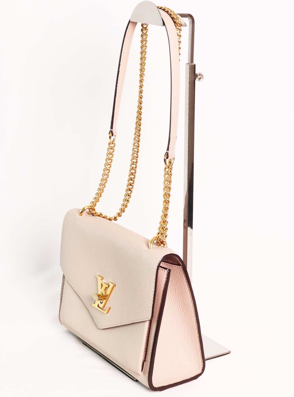 Louis Vuitton MyLockme BB - Detail 1