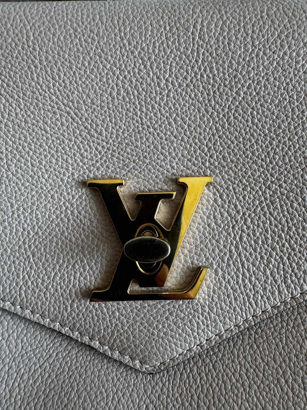 Louis Vuitton MyLockme BB - Image 13