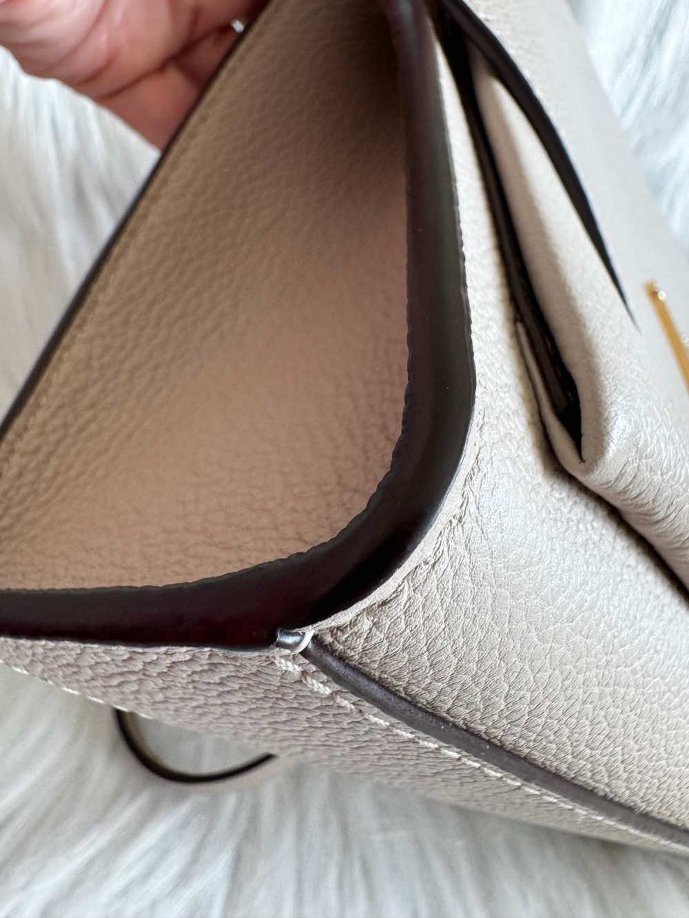 Louis Vuitton MyLockme BB - Image 17