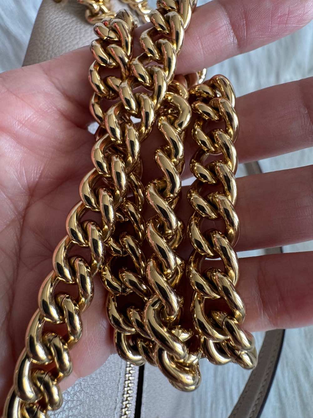 Louis Vuitton MyLockme BB - Image 23