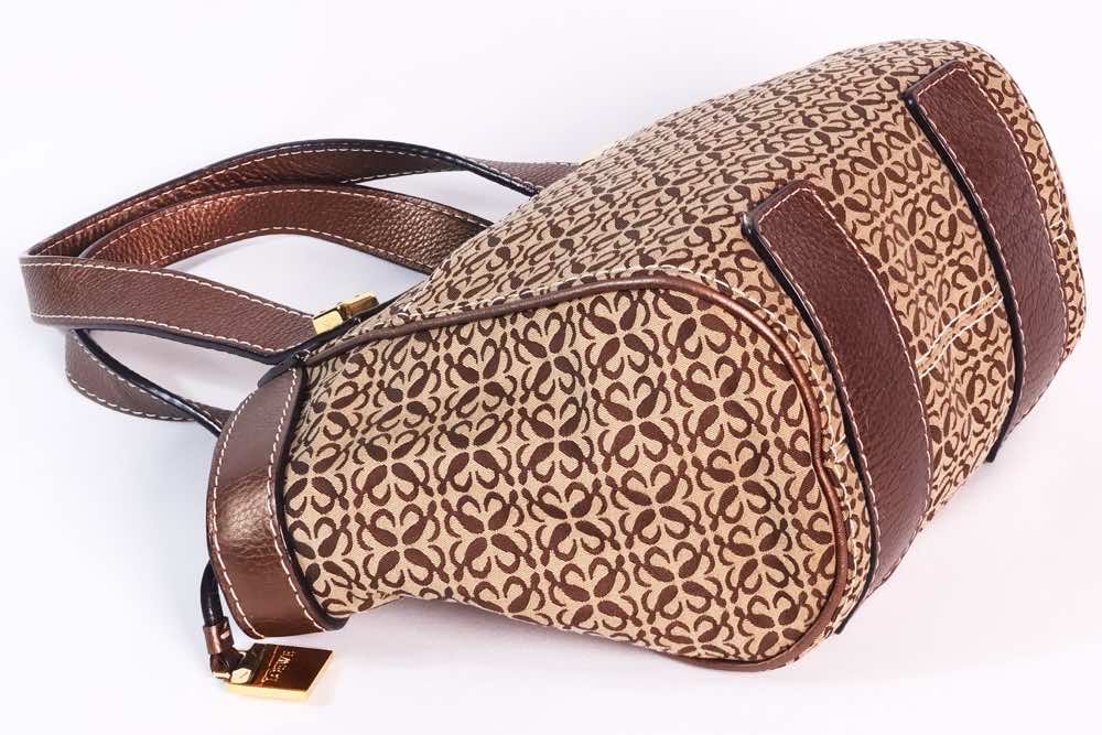 Loewe Anagram Tote - Detail 2