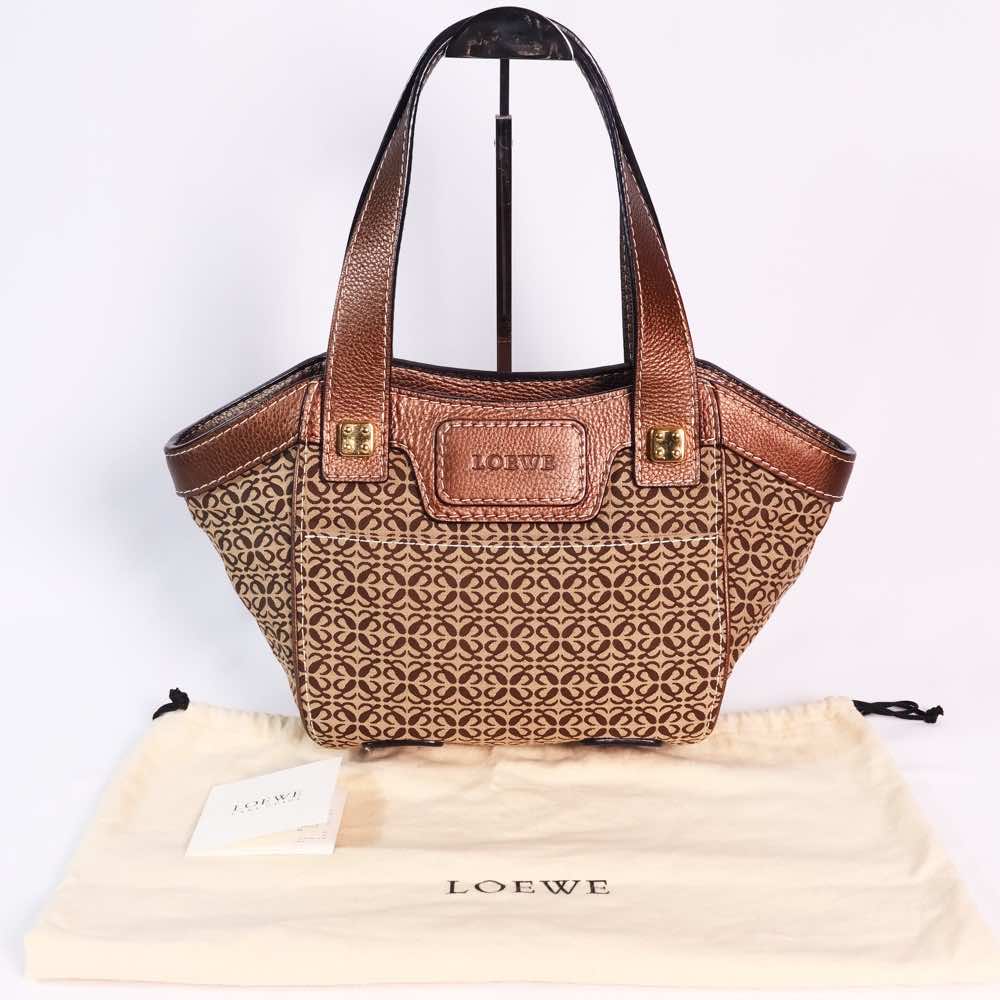 Loewe Anagram Tote - Image 11