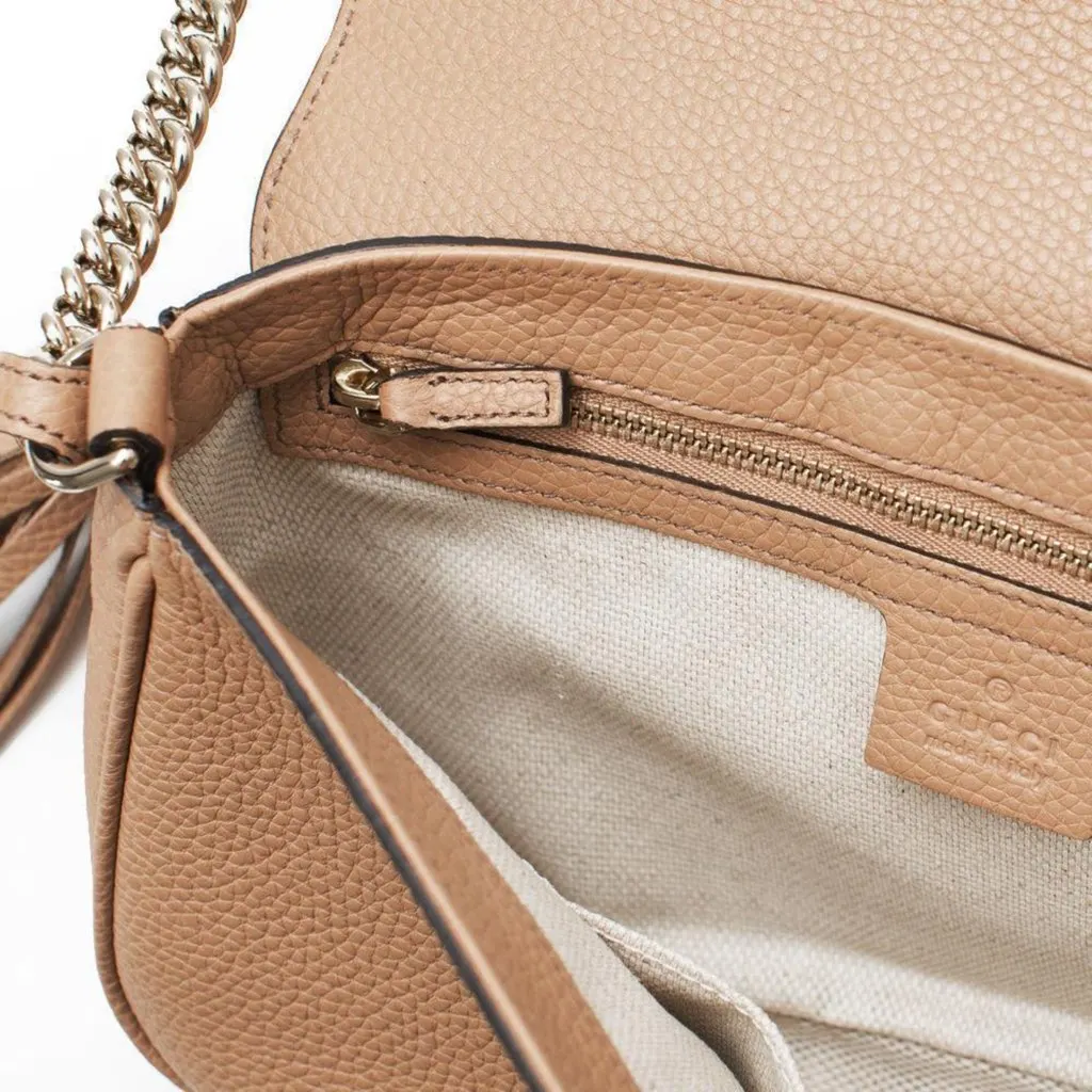 Gucci Soho Disco GG Tassel Gold Chain Crossbody Flap Bag Camelia Beige Beige Leather Never worn, with tag - Box View