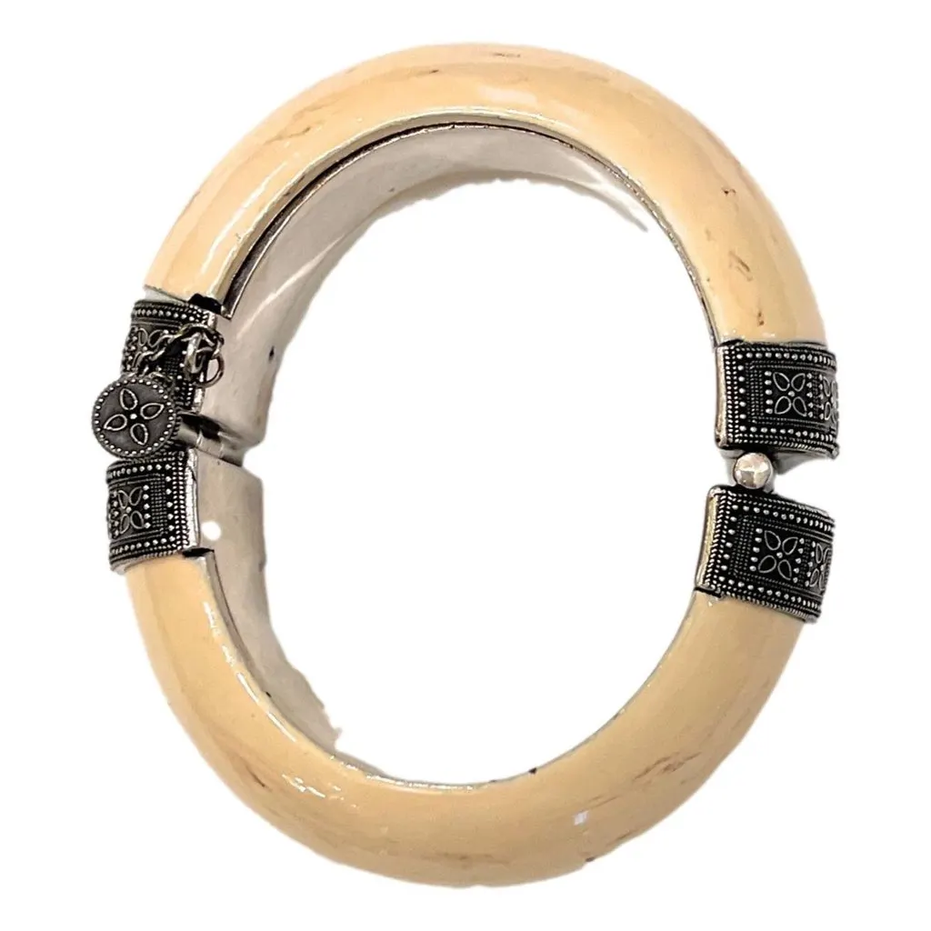 Saint Laurent Ivory Silver Bangle Bracelet Beige Never worn, with tag - Model View