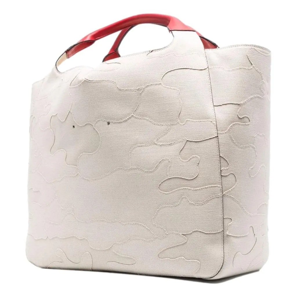 Valentino Garavani Sac Atelier 07 Edition Natural Tote Bag Beige Canvas Never worn, with tag - Model View
