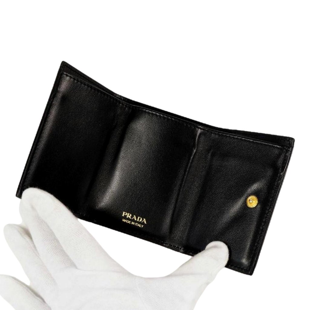 Prada Prada Womens Vitello Move Black Leather Compact Envelope Trifold Wallet - Side view