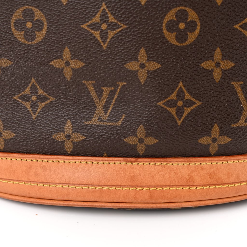 Louis Vuitton Louis Vuitton Monogram Canvas Petit Bucket Bag 23 - Side view