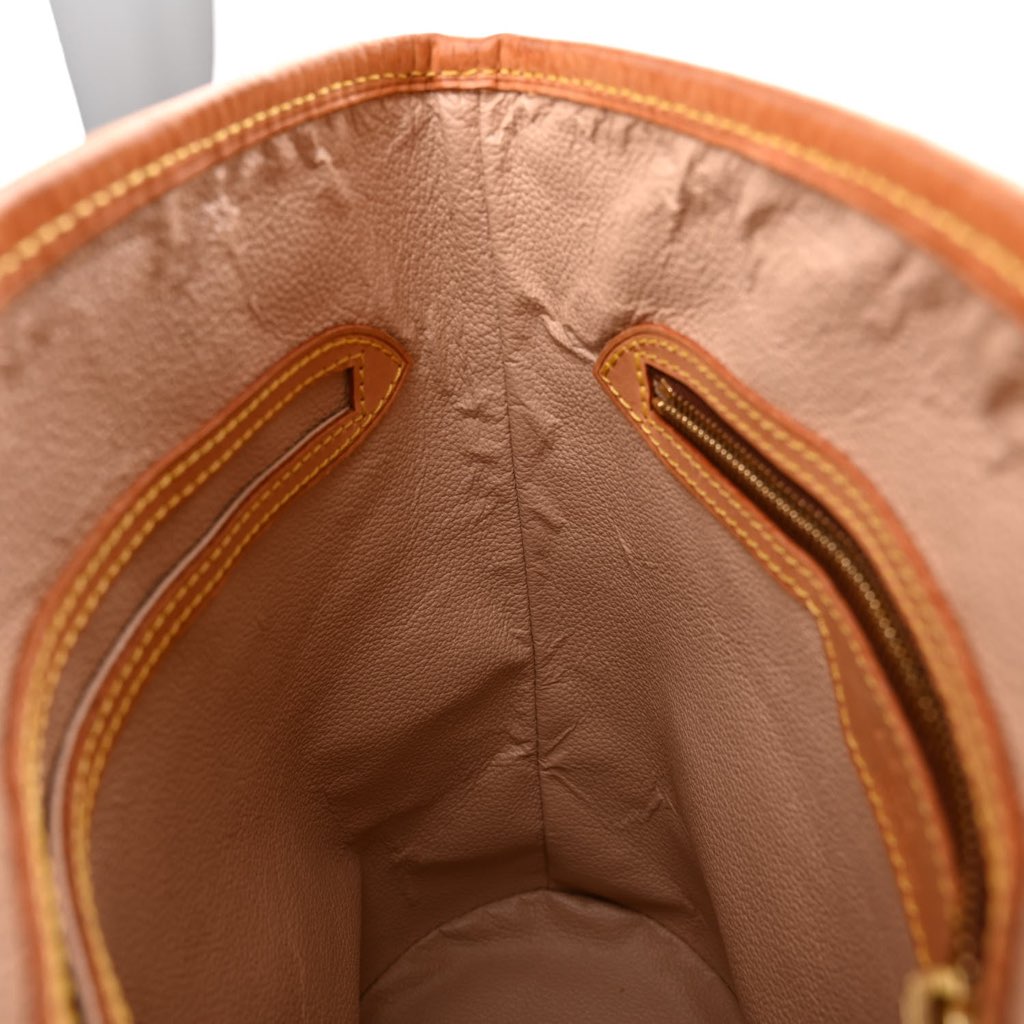 Louis Vuitton Louis Vuitton Monogram Canvas Petit Bucket Bag 23 - Image 12