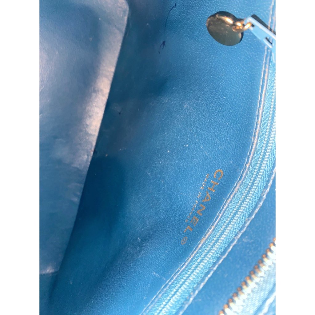 Chanel Chanel Caviar Leather CC Medallion Tote Bag Teal Blue - Detail 1