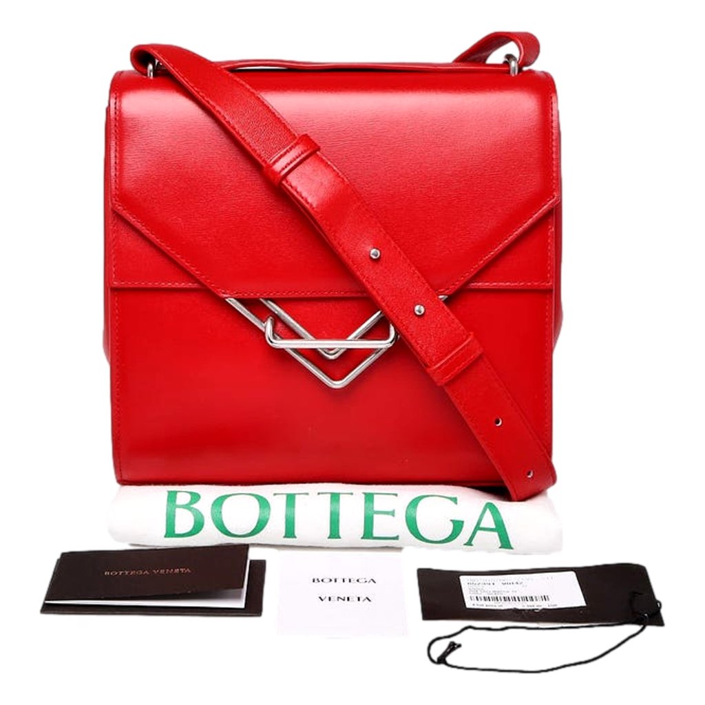 Bottega Veneta Bottega Veneta The Clip Womens Shoulder and Crossbody Bag Chili Red Calfskin Leather - Image 11
