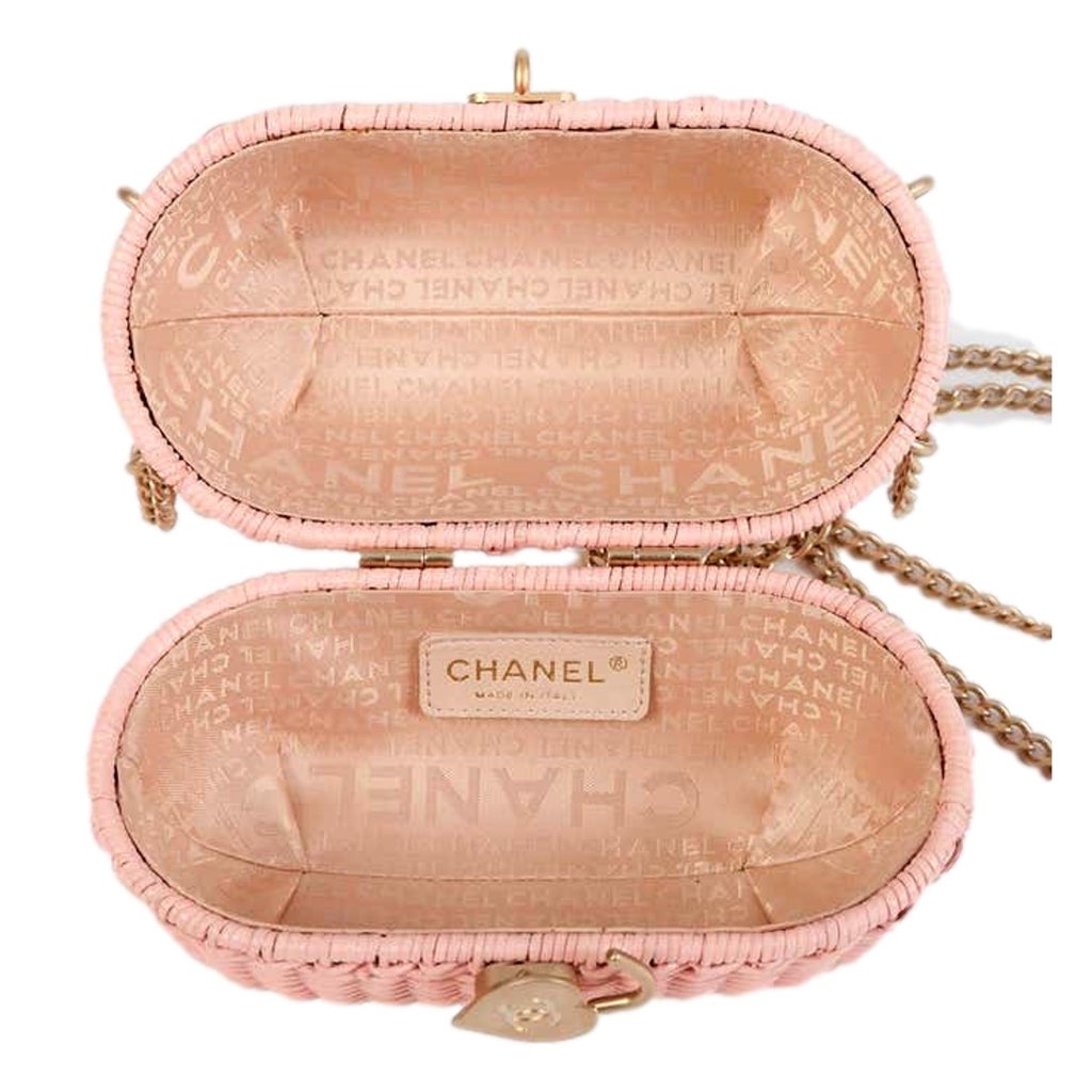 Chanel Chanel Pink Oval Wicker Heart CC Charm Closure 2-Way Handle Crossbody Bag - Side view