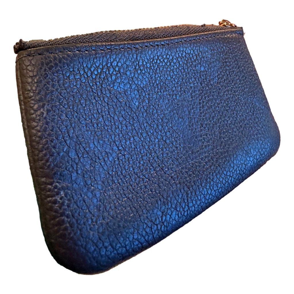 Louis Vuitton Louis Vuitton Metallic Empreinte Monogram Giant Key Pouch Navy Nacre - Detail 2