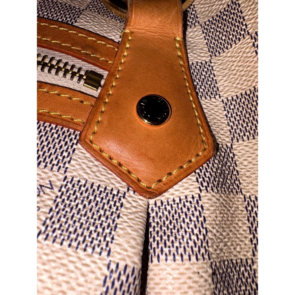 Louis Vuitton Louis Vuitton Damier Azur Evora MM Tote Handbag - Image 15