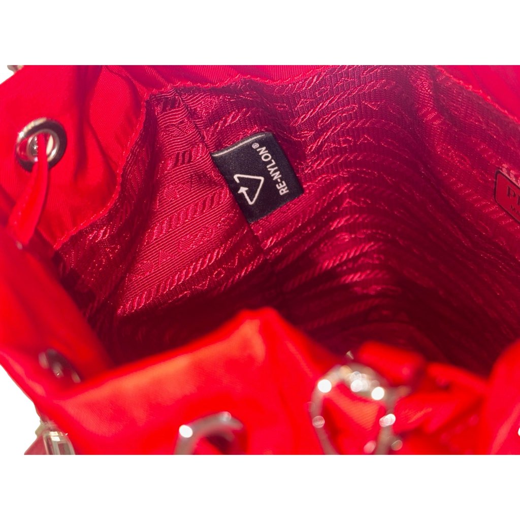 Prada Prada Re-Nylon Rosso Red Drawstring Bucket Bag Embellished Crystal Handle - Detail 2
