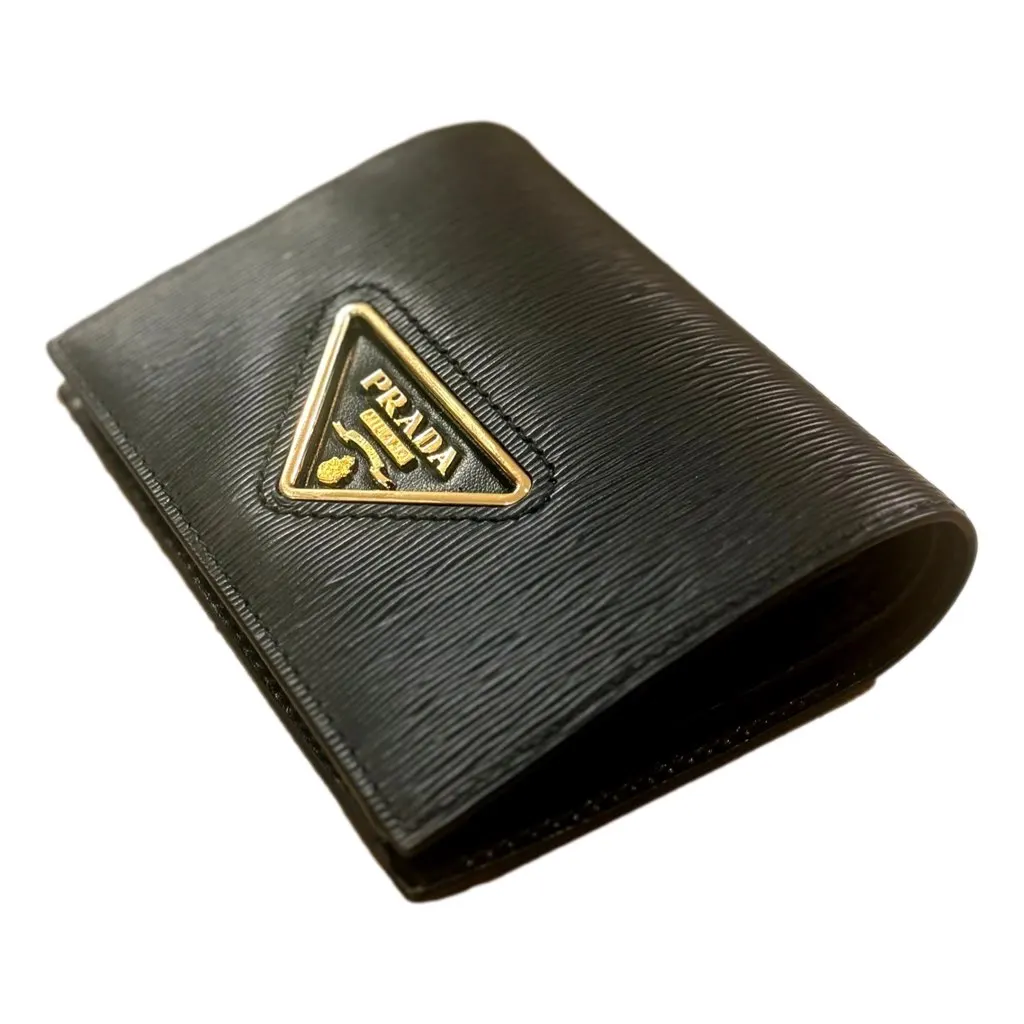 Prada Vitello Move Nero Black Triangle Logo Leather Bifold Snap Wallet Black Leather Never worn, with tag - Model View