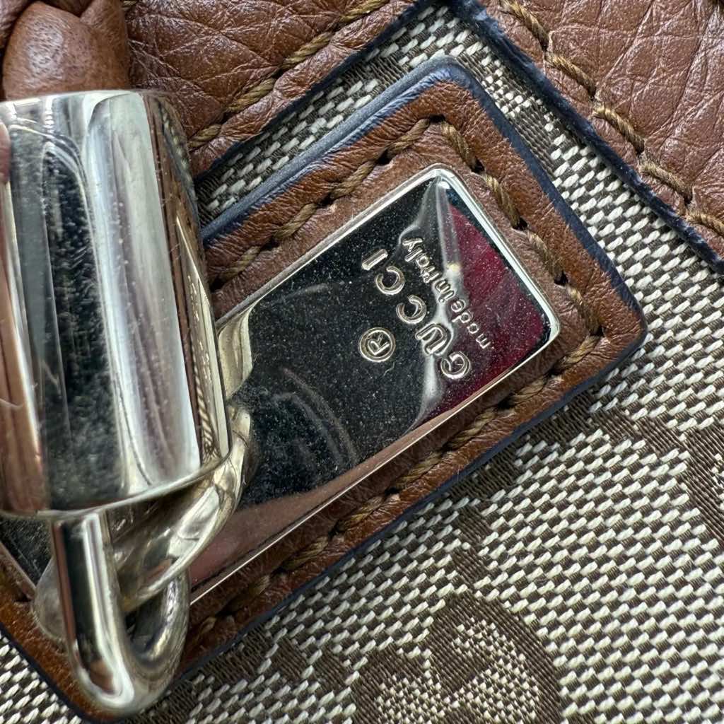 Gucci GG Canvas Leather Bella - Side view