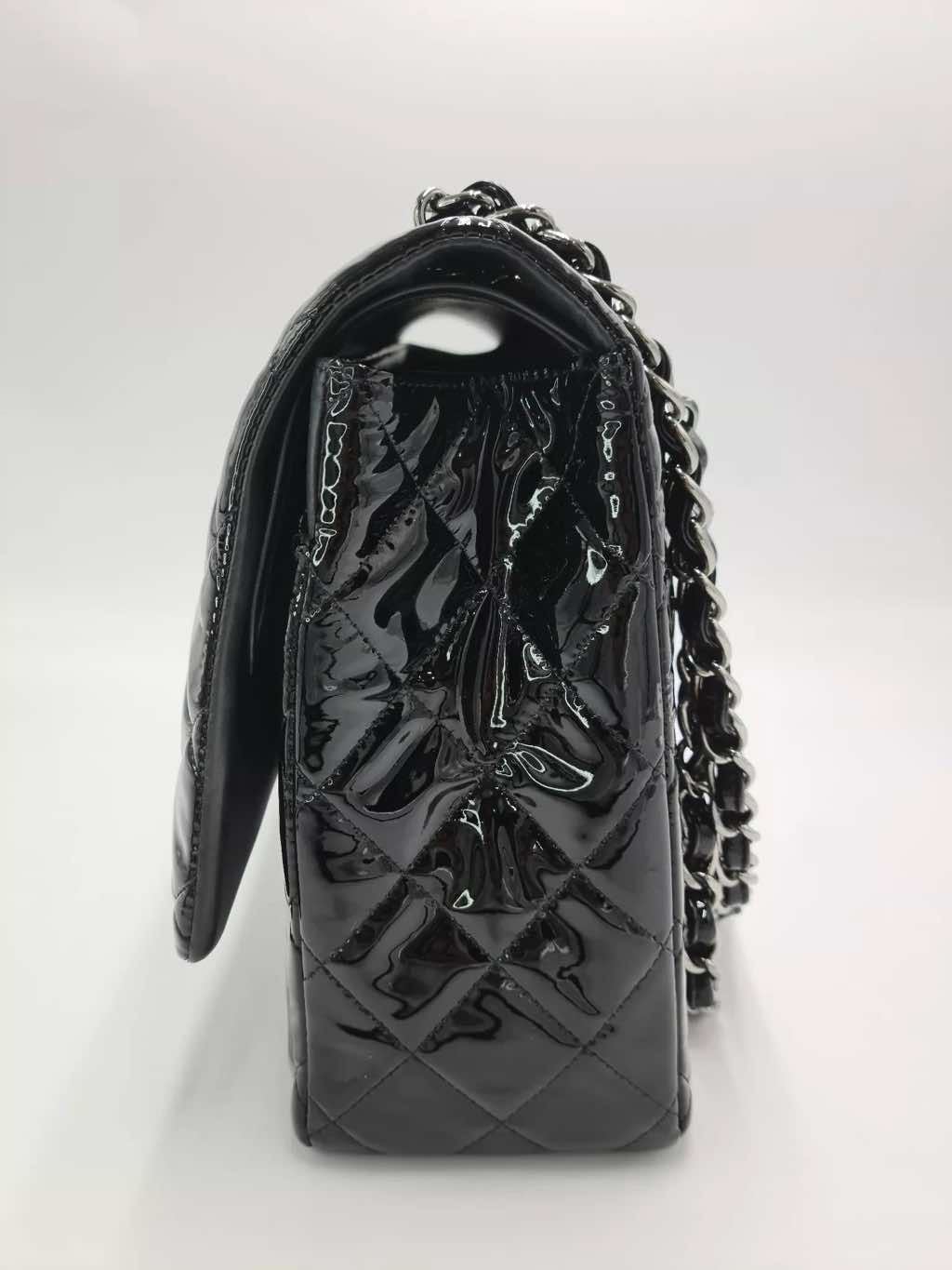 Chanel Classic Maxi Quilted Flap - Image 6