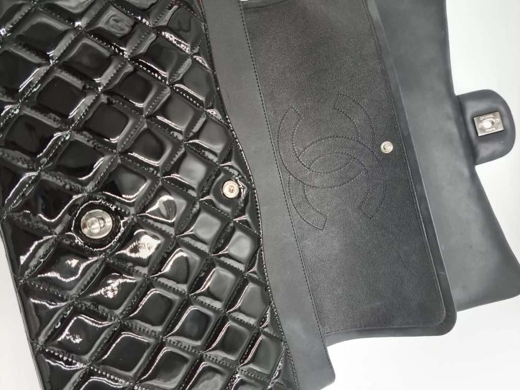 Chanel Classic Maxi Quilted Flap - Image 11