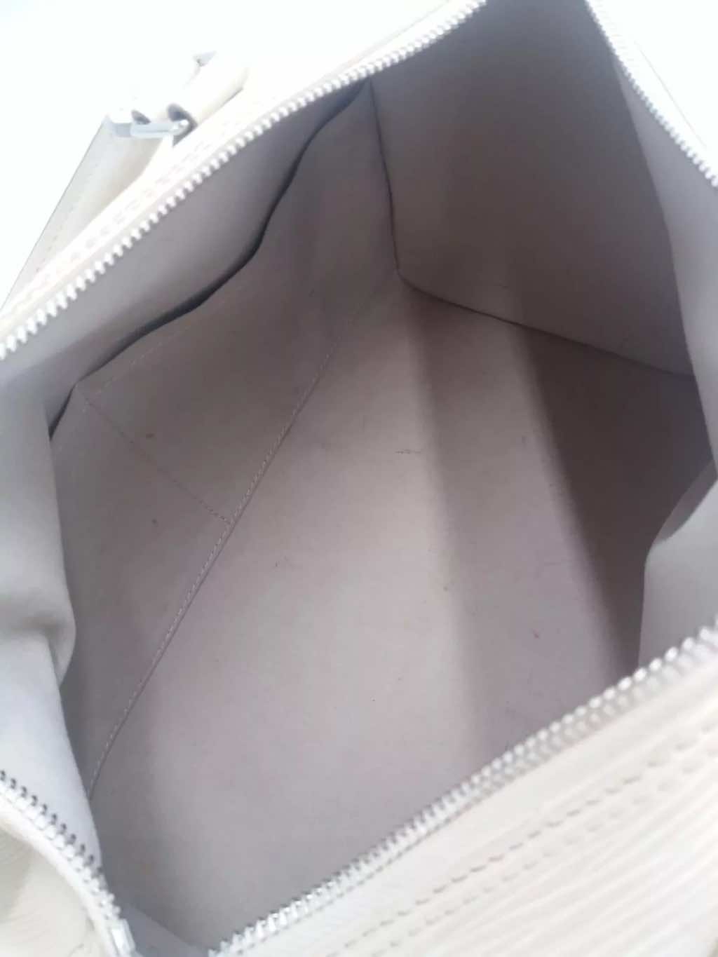 Louis Vuitton Speedy 30 Epi Bag - Image 10